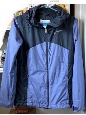 Columbia Women's Jacket with Hood